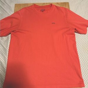 Pink supreme tee men’s medium